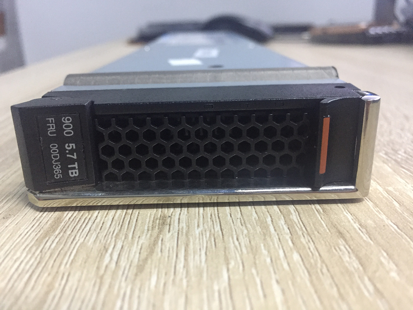 00DJ365 IBM FlashSystem 900 - 5.7TB Microlatency Module 9843 AE2 AF25 00NV657 — image 2